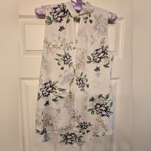 Rose & Olive White Floral Sleeveless Top